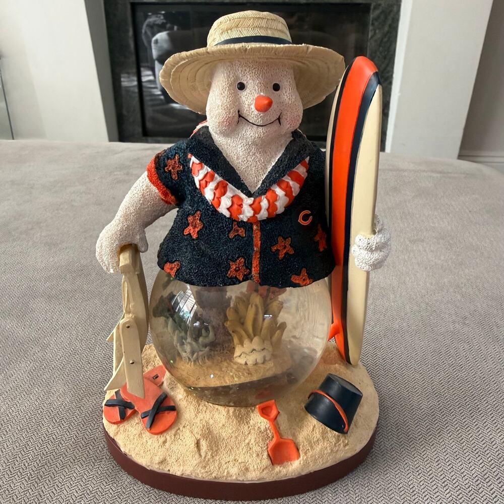 Chicago Bears Surfboard Snowman Snow Globe 2006 Memory Company Limited Series
